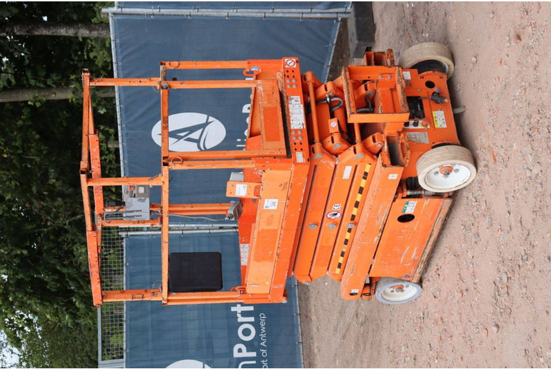 Skyjack SJ3219 - Škarasta podizna platforma: slika Skyjack SJ3219 - Škarasta podizna platforma Skyjack SJ3219 - Škarasta podizna platforma: slika Skyjack SJ3219 - Škarasta podizna platforma