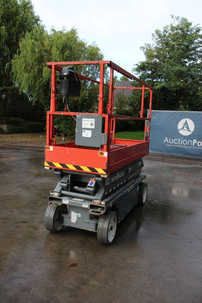 Skyjack SJ3220 - Škarasta podizna platforma: slika Skyjack SJ3220 - Škarasta podizna platforma Skyjack SJ3220 - Škarasta podizna platforma: slika Skyjack SJ3220 - Škarasta podizna platforma