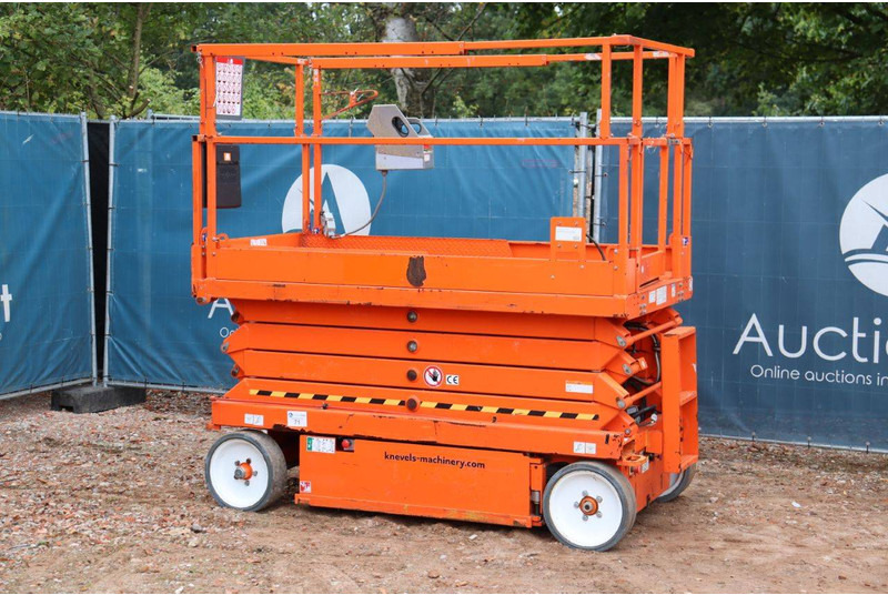 Skyjack SJ4626 - Škarasta podizna platforma: slika Skyjack SJ4626 - Škarasta podizna platforma Skyjack SJ4626 - Škarasta podizna platforma: slika Skyjack SJ4626 - Škarasta podizna platforma