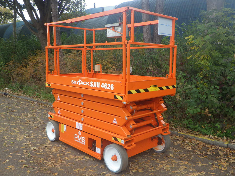 Skyjack SJ4626 - Škarasta podizna platforma: slika Skyjack SJ4626 - Škarasta podizna platforma Skyjack SJ4626 - Škarasta podizna platforma: slika Skyjack SJ4626 - Škarasta podizna platforma