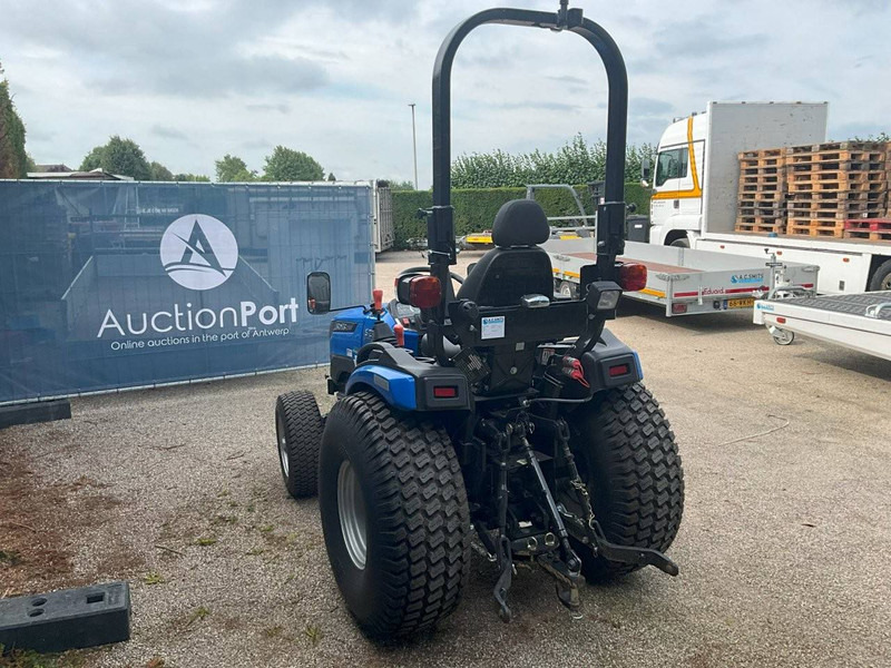 Solis S26 Shuttle XL - Traktor: slika Solis S26 Shuttle XL - Traktor Solis S26 Shuttle XL - Traktor: slika Solis S26 Shuttle XL - Traktor