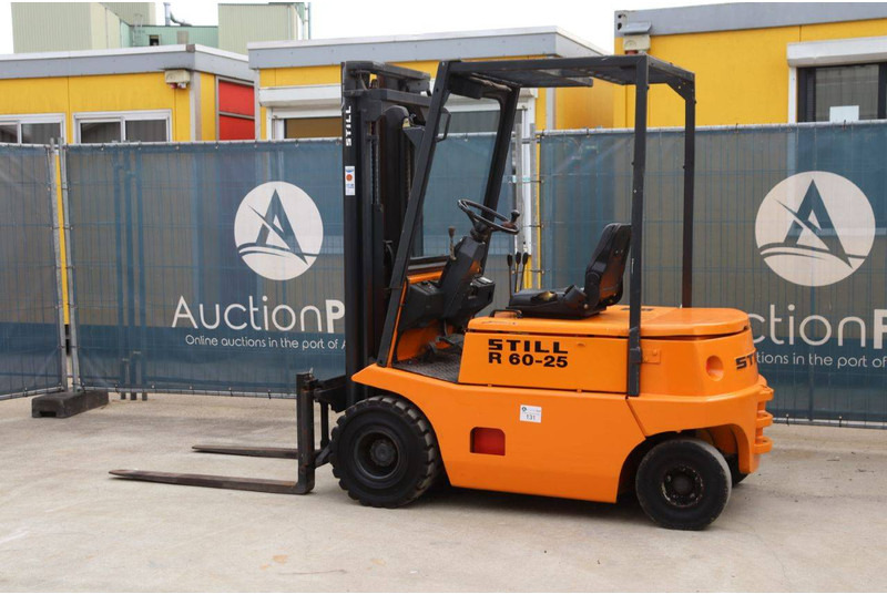 Still R 60-25 - Električni viličar: slika Still R 60-25 - Električni viličar Still R 60-25 - Električni viličar: slika Still R 60-25 - Električni viličar