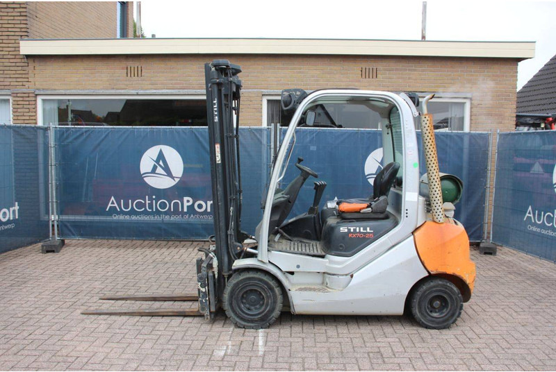 Still RX 70-25 - Plinski viličar: slika Still RX 70-25 - Plinski viličar Still RX 70-25 - Plinski viličar: slika Still RX 70-25 - Plinski viličar