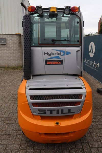 Still RX70-35 - Viličar: slika Still RX70-35 - Viličar Still RX70-35 - Viličar: slika Still RX70-35 - Viličar