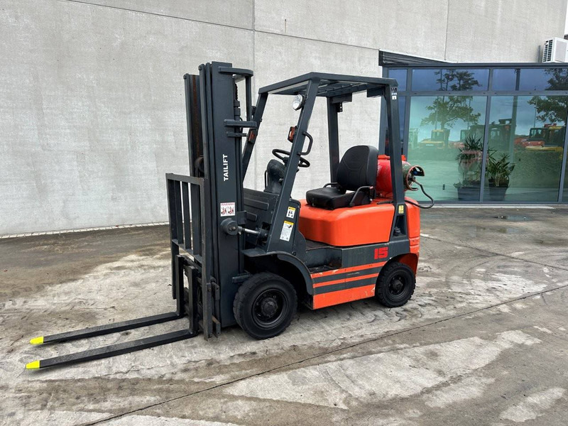 Tailift FG15 - Plinski viličar: slika Tailift FG15 - Plinski viličar Tailift FG15 - Plinski viličar: slika Tailift FG15 - Plinski viličar