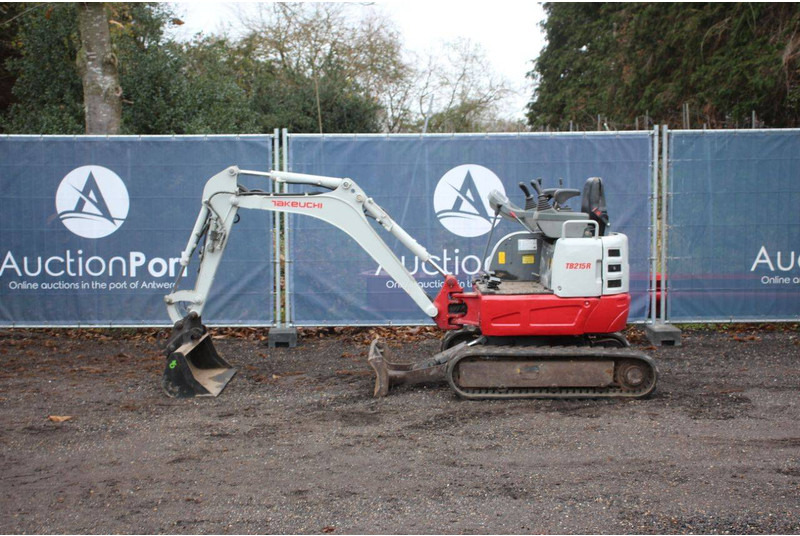 Takeuchi TB215R - Mini bager: slika Takeuchi TB215R - Mini bager Takeuchi TB215R - Mini bager: slika Takeuchi TB215R - Mini bager