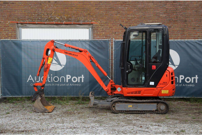 Takeuchi TB216 - Mini bager: slika Takeuchi TB216 - Mini bager Takeuchi TB216 - Mini bager: slika Takeuchi TB216 - Mini bager