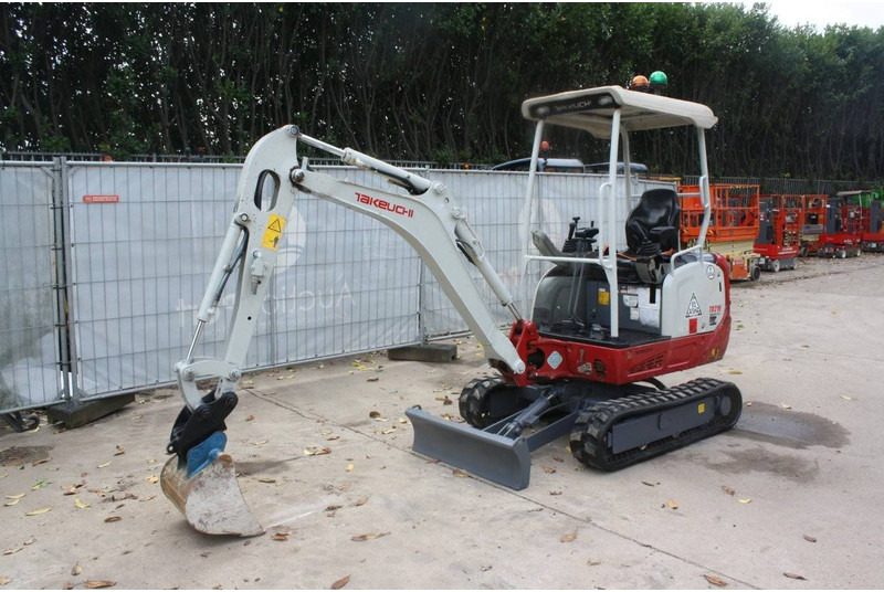 Takeuchi TB216 - Mini bager: slika Takeuchi TB216 - Mini bager Takeuchi TB216 - Mini bager: slika Takeuchi TB216 - Mini bager