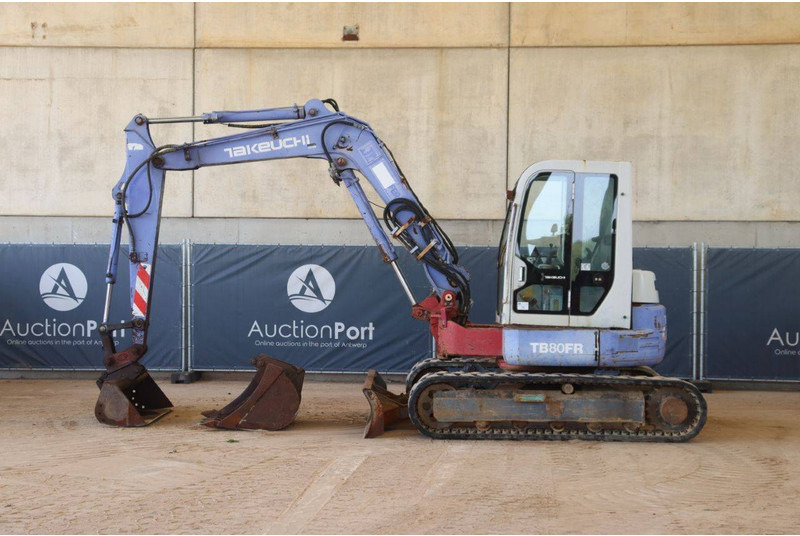 Takeuchi TB80FR - Bager gusjeničar: slika Takeuchi TB80FR - Bager gusjeničar Takeuchi TB80FR - Bager gusjeničar: slika Takeuchi TB80FR - Bager gusjeničar