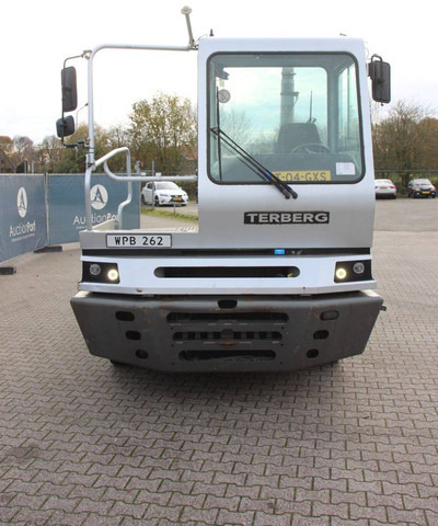 Terminalni traktor Terberg YT182: slika Terminalni traktor Terberg YT182
