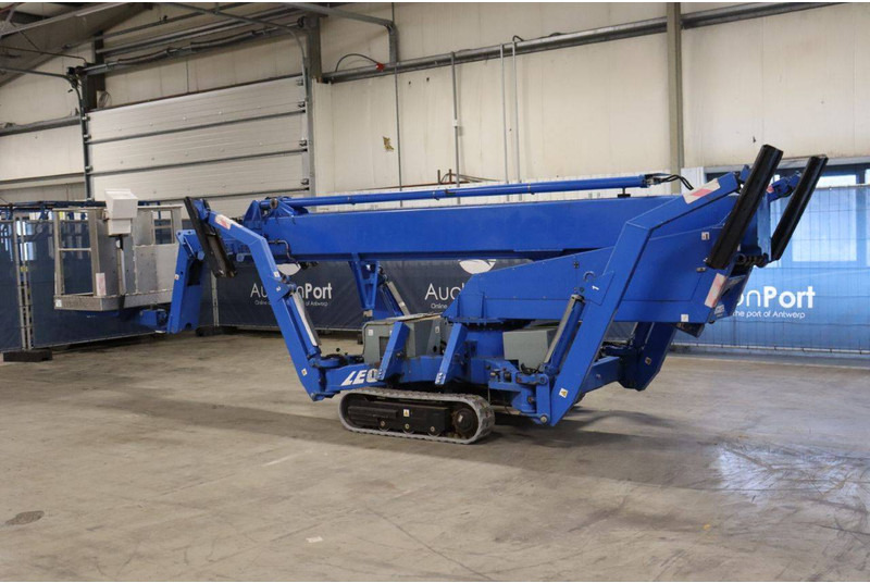 Teupen LEO 25T - Zglobni krak: slika Teupen LEO 25T - Zglobni krak Teupen LEO 25T - Zglobni krak: slika Teupen LEO 25T - Zglobni krak