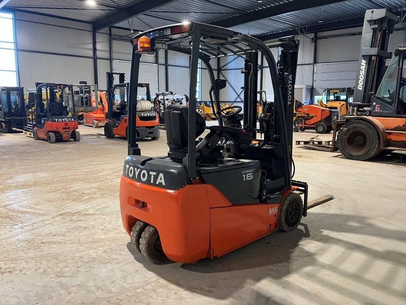 Toyota 8FBET16 - Električni viličar: slika Toyota 8FBET16 - Električni viličar Toyota 8FBET16 - Električni viličar: slika Toyota 8FBET16 - Električni viličar