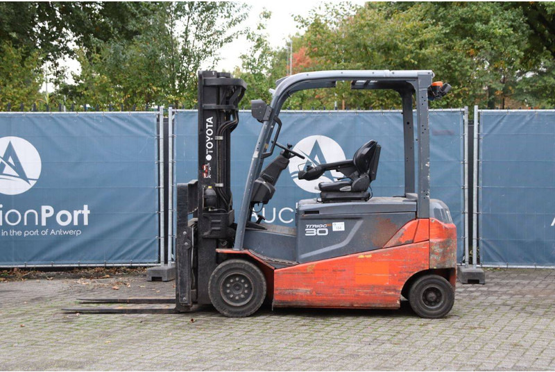 Toyota 8FBMT30 - Električni viličar: slika Toyota 8FBMT30 - Električni viličar Toyota 8FBMT30 - Električni viličar: slika Toyota 8FBMT30 - Električni viličar