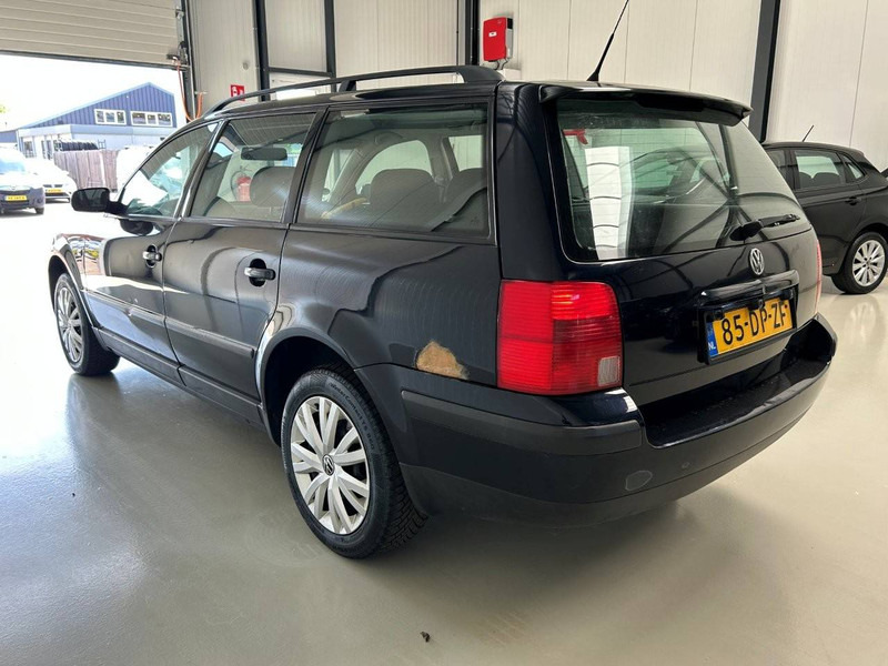 Volkswagen Passat 1.8 Comfort - Limuzina: slika Volkswagen Passat 1.8 Comfort - Limuzina Volkswagen Passat 1.8 Comfort - Limuzina: slika Volkswagen Passat 1.8 Comfort - Limuzina