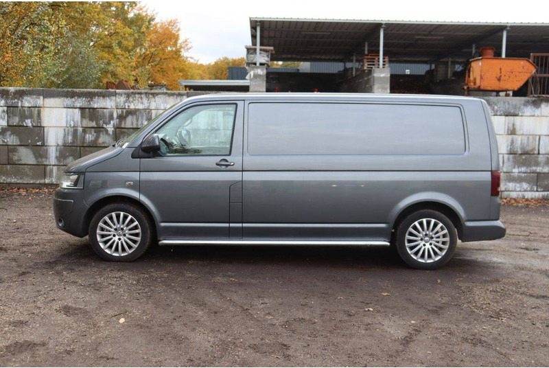 Volkswagen Transporter - Furgon: slika Volkswagen Transporter - Furgon Volkswagen Transporter - Furgon: slika Volkswagen Transporter - Furgon