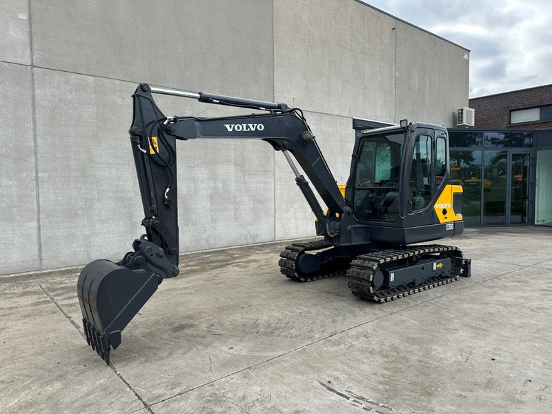Volvo EC55D - Bager gusjeničar: slika Volvo EC55D - Bager gusjeničar Volvo EC55D - Bager gusjeničar: slika Volvo EC55D - Bager gusjeničar