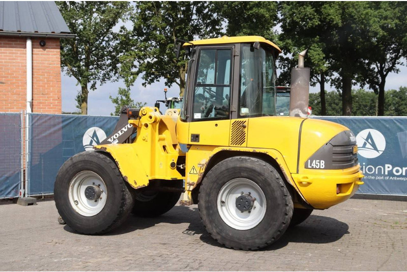 Volvo L45B-TP - Utovarivač na kotačima: slika Volvo L45B-TP - Utovarivač na kotačima Volvo L45B-TP - Utovarivač na kotačima: slika Volvo L45B-TP - Utovarivač na kotačima