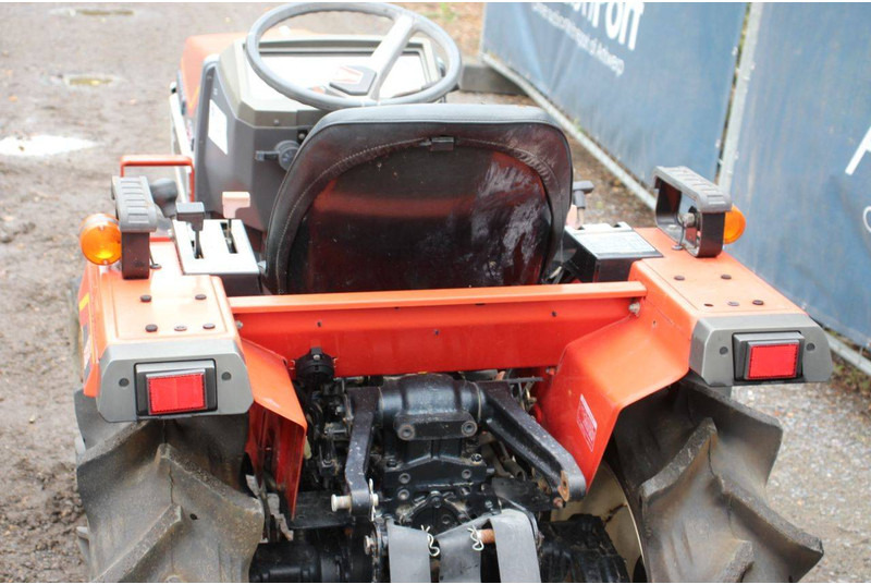 Traktor Yanmar F155D: slika Traktor Yanmar F155D