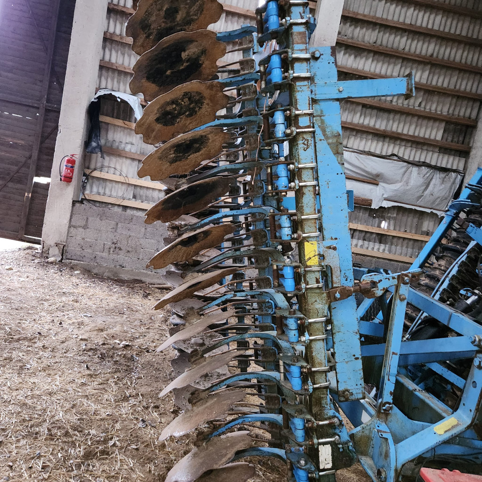 LEMKEN Rubin 9/600 KUEA - Tanjurača: slika LEMKEN Rubin 9/600 KUEA - Tanjurača LEMKEN Rubin 9/600 KUEA - Tanjurača: slika LEMKEN Rubin 9/600 KUEA - Tanjurača