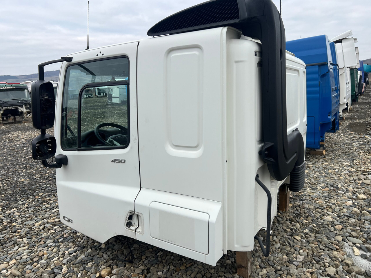 CABINA DAF CF SLEEPER L2H1 - Kabina za Kamion: slika CABINA DAF CF SLEEPER L2H1 - Kabina za Kamion CABINA DAF CF SLEEPER L2H1 - Kabina za Kamion: slika CABINA DAF CF SLEEPER L2H1 - Kabina za Kamion