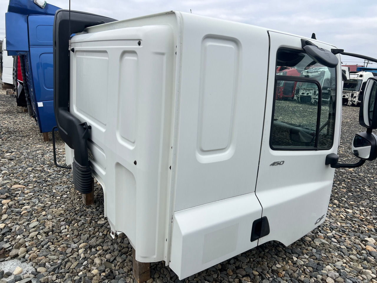 CABINA DAF CF SLEEPER L2H1 - Kabina za Kamion: slika CABINA DAF CF SLEEPER L2H1 - Kabina za Kamion CABINA DAF CF SLEEPER L2H1 - Kabina za Kamion: slika CABINA DAF CF SLEEPER L2H1 - Kabina za Kamion