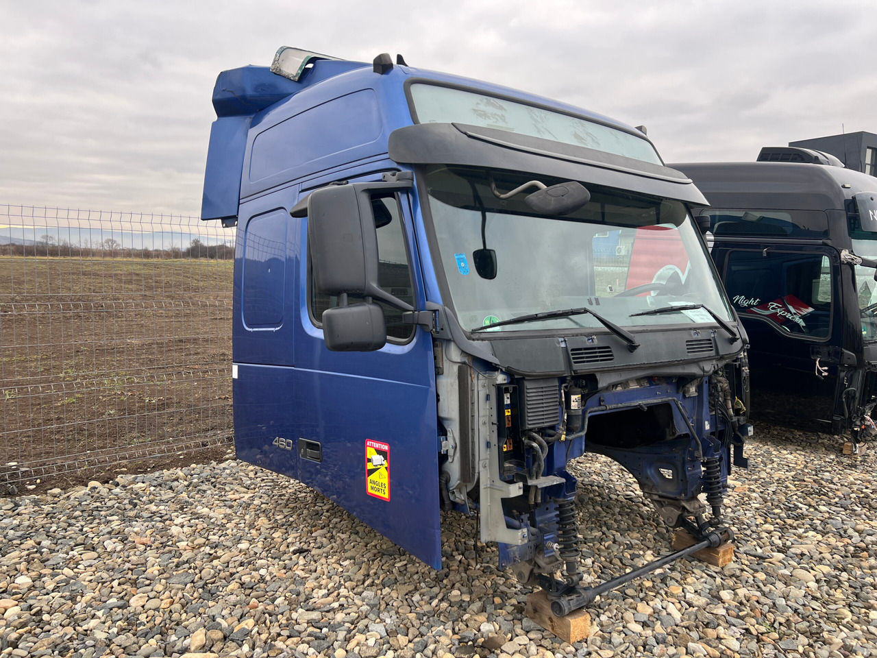 CABINA VOLVO FH13 GLOBETROTTER L2H2 - Kabina za Kamion: slika CABINA VOLVO FH13 GLOBETROTTER L2H2 - Kabina za Kamion CABINA VOLVO FH13 GLOBETROTTER L2H2 - Kabina za Kamion: slika CABINA VOLVO FH13 GLOBETROTTER L2H2 - Kabina za Kamion