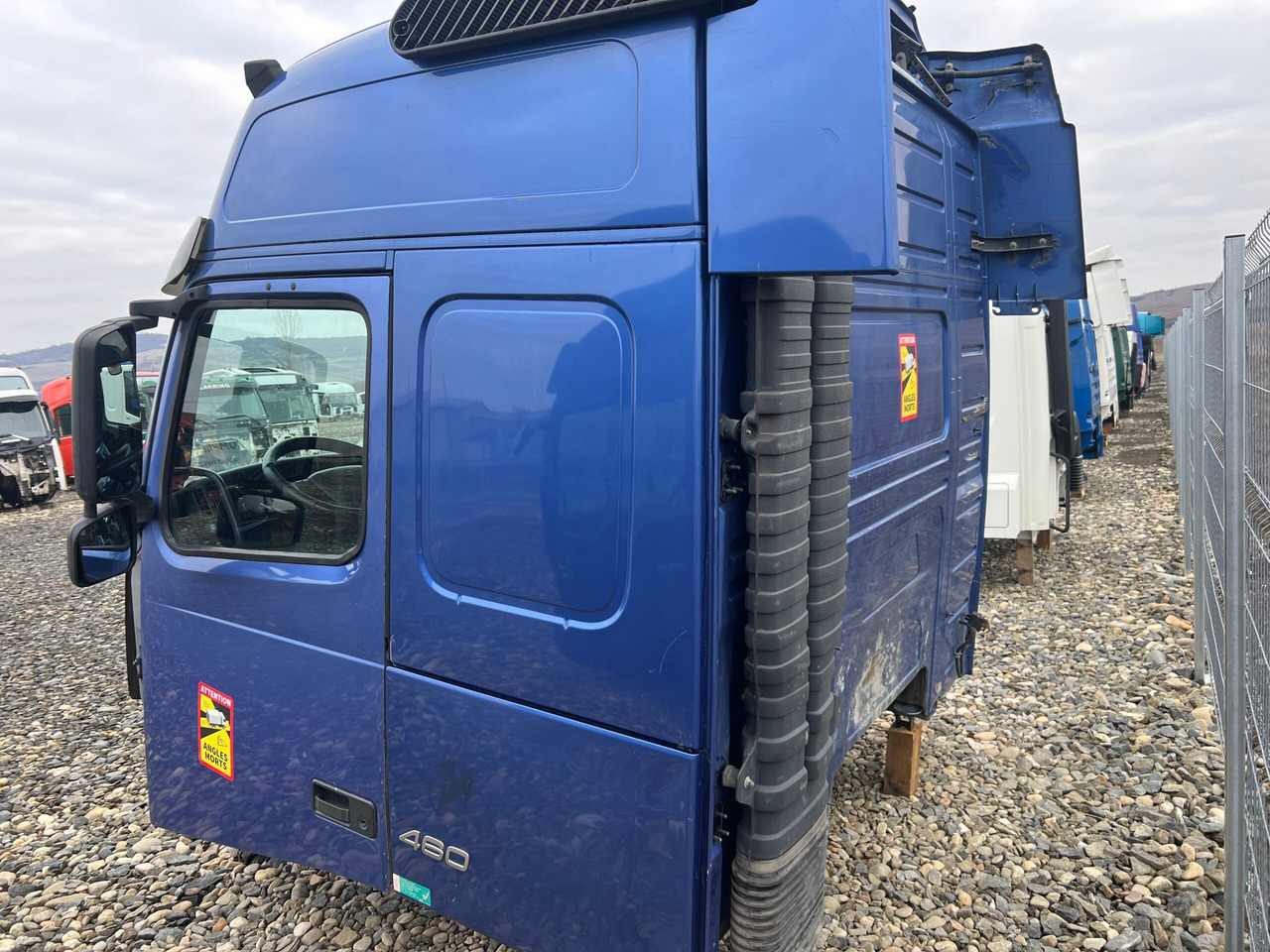 CABINA VOLVO FH13 GLOBETROTTER L2H2 - Kabina za Kamion: slika CABINA VOLVO FH13 GLOBETROTTER L2H2 - Kabina za Kamion CABINA VOLVO FH13 GLOBETROTTER L2H2 - Kabina za Kamion: slika CABINA VOLVO FH13 GLOBETROTTER L2H2 - Kabina za Kamion