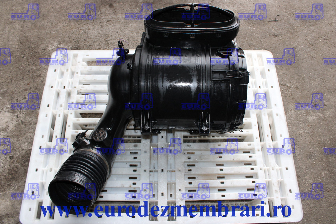 CARCASA FILTRU AER IVECO STRALIS 5801275395 - Filter zraka za Kamion: slika CARCASA FILTRU AER IVECO STRALIS 5801275395 - Filter zraka za Kamion CARCASA FILTRU AER IVECO STRALIS 5801275395 - Filter zraka za Kamion: slika CARCASA FILTRU AER IVECO STRALIS 5801275395 - Filter zraka za Kamion