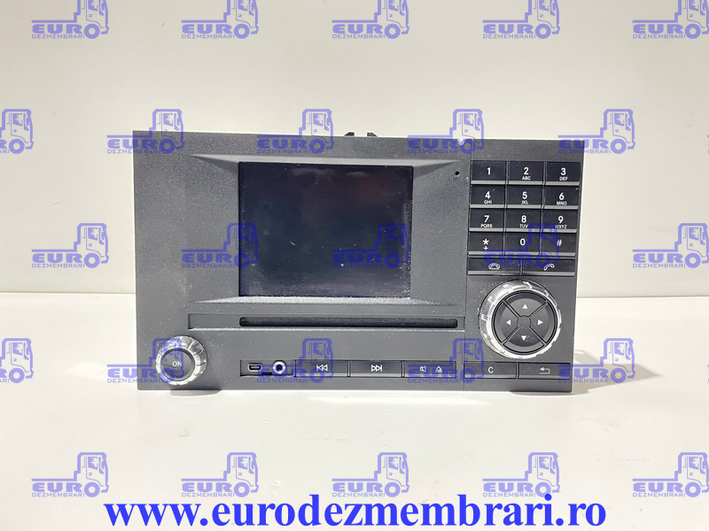 ELEMENT BORD UNITATE MULTIMEDIA MERCEDES ACTROS MP4 A0004467662, A0004466662, A0004465862 - Kabina i unutrašnjost za Kamion: slika ELEMENT BORD UNITATE MULTIMEDIA MERCEDES ACTROS MP4 A0004467662, A0004466662, A0004465862 - Kabina i unutrašnjost za Kamion ELEMENT BORD UNITATE MULTIMEDIA MERCEDES ACTROS MP4 A0004467662, A0004466662, A0004465862 - Kabina i unutrašnjost za Kamion: slika ELEMENT BORD UNITATE MULTIMEDIA MERCEDES ACTROS MP4 A0004467662, A0004466662, A0004465862 - Kabina i unutrašnjost za Kamion