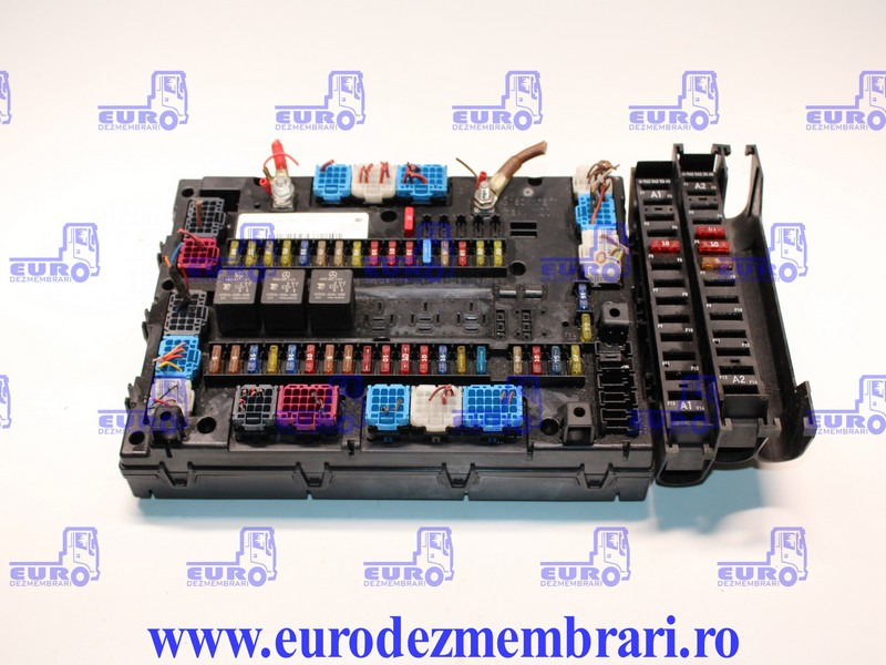 TABLOU SIGURANTE MERCEDES ACTROS MP4 SAM CABIN A0014462658, A0014466858 - Osigurač za Kamion: slika TABLOU SIGURANTE MERCEDES ACTROS MP4 SAM CABIN A0014462658, A0014466858 - Osigurač za Kamion TABLOU SIGURANTE MERCEDES ACTROS MP4 SAM CABIN A0014462658, A0014466858 - Osigurač za Kamion: slika TABLOU SIGURANTE MERCEDES ACTROS MP4 SAM CABIN A0014462658, A0014466858 - Osigurač za Kamion