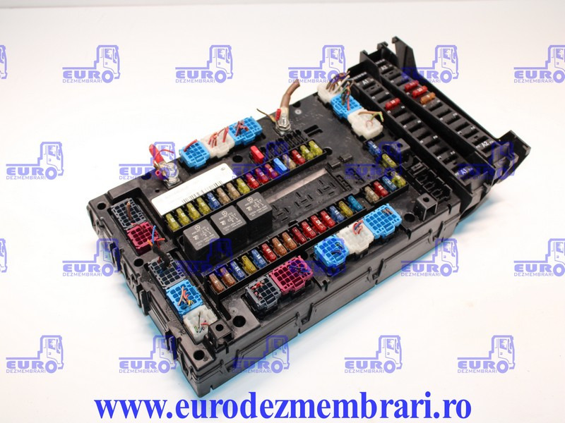 TABLOU SIGURANTE MERCEDES ACTROS MP4 SAM CABIN A0014462658, A0014466858 - Osigurač za Kamion: slika TABLOU SIGURANTE MERCEDES ACTROS MP4 SAM CABIN A0014462658, A0014466858 - Osigurač za Kamion TABLOU SIGURANTE MERCEDES ACTROS MP4 SAM CABIN A0014462658, A0014466858 - Osigurač za Kamion: slika TABLOU SIGURANTE MERCEDES ACTROS MP4 SAM CABIN A0014462658, A0014466858 - Osigurač za Kamion