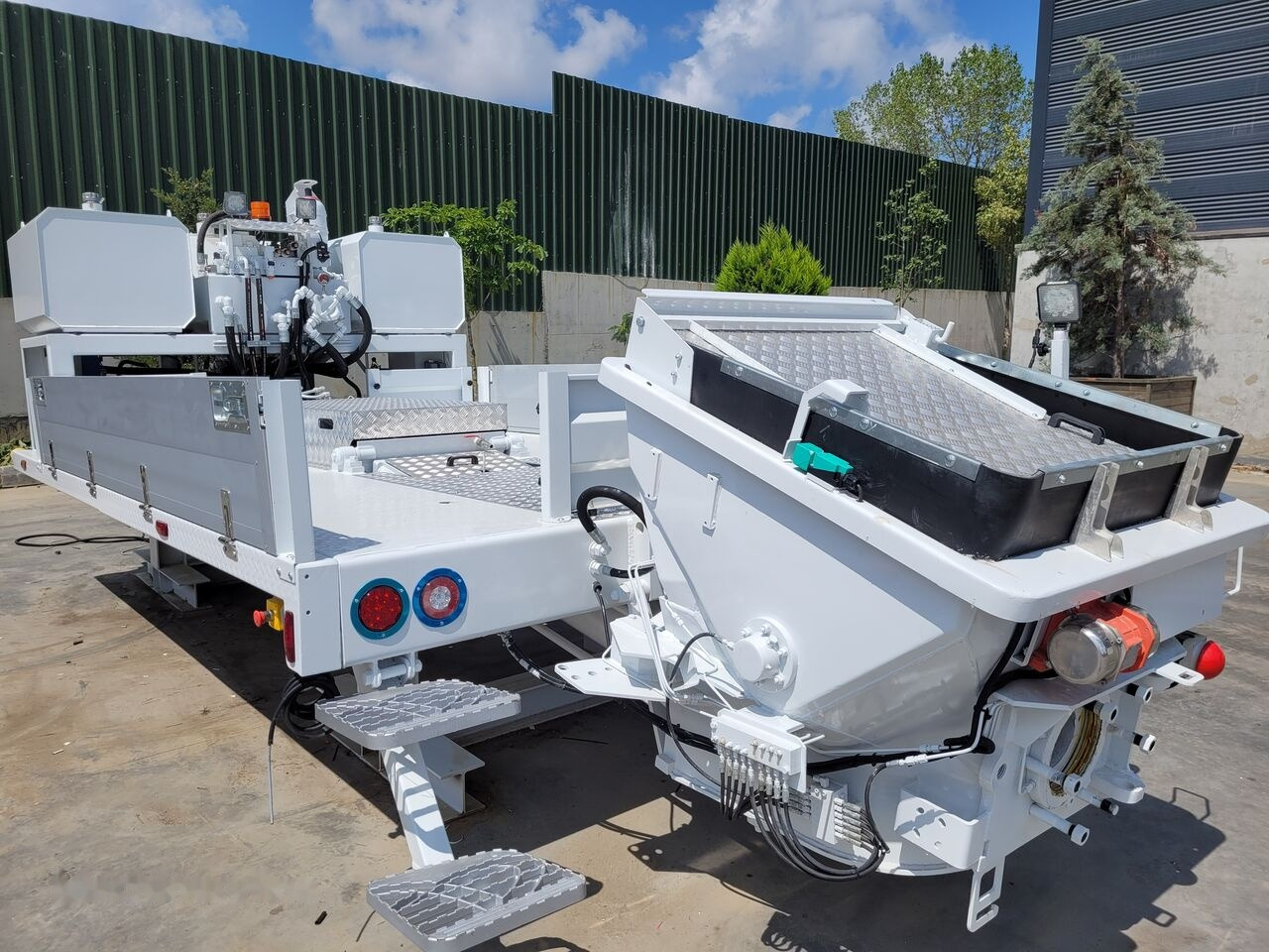 MERCEDES-BENZ New BMS BLP 14-09 on chassis - Beton pumpa: slika MERCEDES-BENZ New BMS BLP 14-09 on chassis - Beton pumpa MERCEDES-BENZ New BMS BLP 14-09 on chassis - Beton pumpa: slika MERCEDES-BENZ New BMS BLP 14-09 on chassis - Beton pumpa