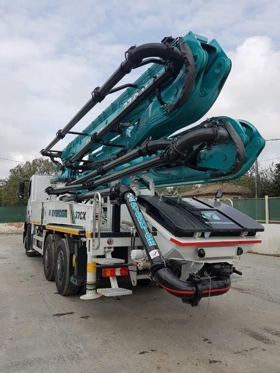 Mercedes-Benz 3342 P - Beton pumpa: slika Mercedes-Benz 3342 P - Beton pumpa Mercedes-Benz 3342 P - Beton pumpa: slika Mercedes-Benz 3342 P - Beton pumpa