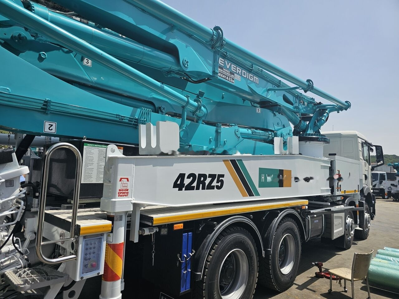 Mercedes-Benz New Everdigm ECP 42 CX 5 ECP 42 CX5 on chassis - Beton pumpa: slika Mercedes-Benz New Everdigm ECP 42 CX 5 ECP 42 CX5 on chassis - Beton pumpa Mercedes-Benz New Everdigm ECP 42 CX 5 ECP 42 CX5 on chassis - Beton pumpa: slika Mercedes-Benz New Everdigm ECP 42 CX 5 ECP 42 CX5 on chassis - Beton pumpa