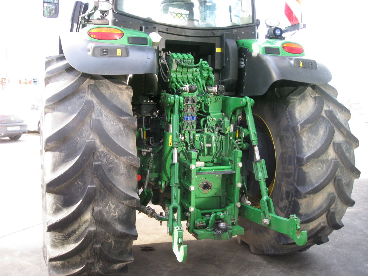 John Deere 6250R - Traktor: slika John Deere 6250R - Traktor John Deere 6250R - Traktor: slika John Deere 6250R - Traktor