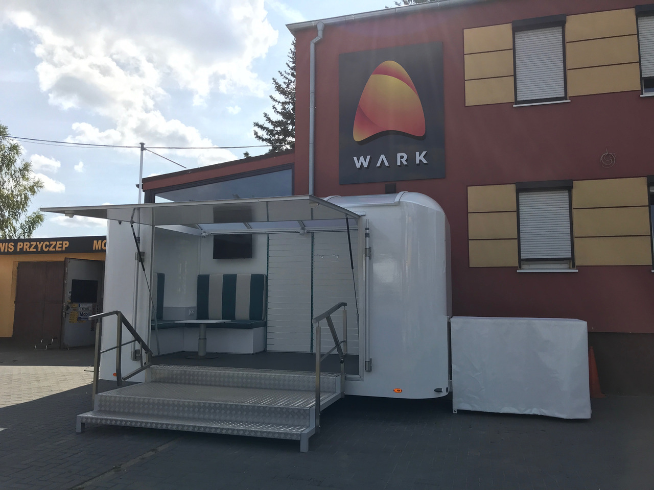 WARK EXPO 5m - Prikolica za prodaju brze hrane: slika WARK EXPO 5m - Prikolica za prodaju brze hrane WARK EXPO 5m - Prikolica za prodaju brze hrane: slika WARK EXPO 5m - Prikolica za prodaju brze hrane