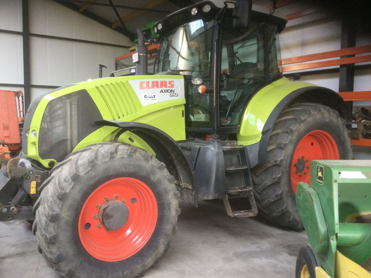 Claas AXION 810 CEBIS - Traktor: slika Claas AXION 810 CEBIS - Traktor Claas AXION 810 CEBIS - Traktor: slika Claas AXION 810 CEBIS - Traktor