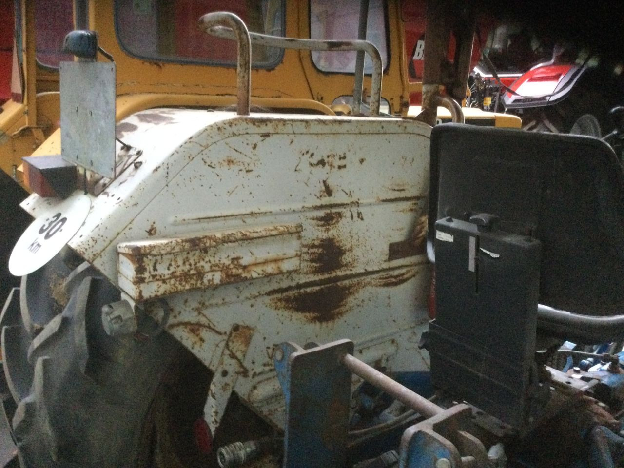 Ford 4000 - Traktor: slika Ford 4000 - Traktor Ford 4000 - Traktor: slika Ford 4000 - Traktor