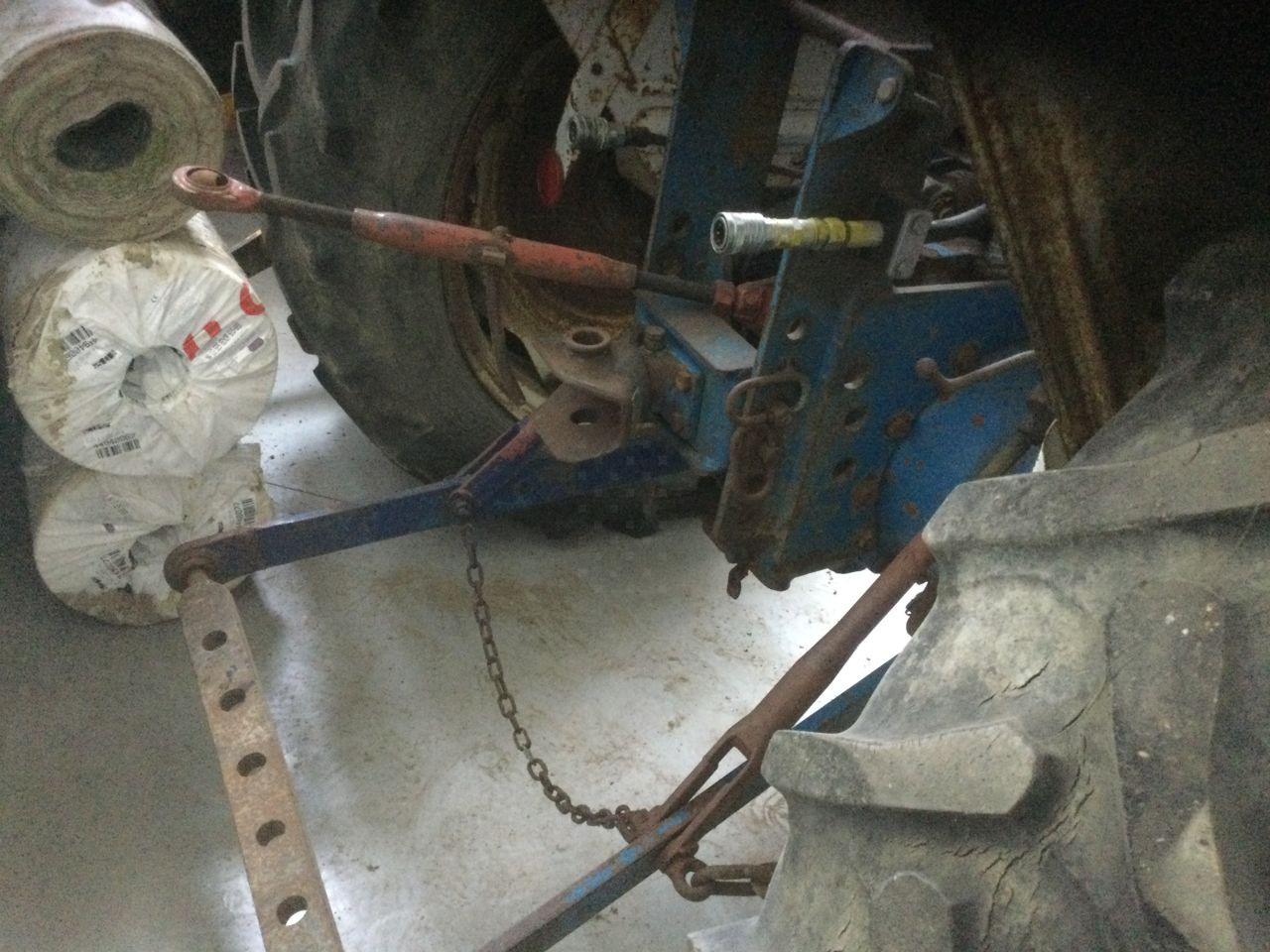 Traktor Ford 4000: slika Traktor Ford 4000