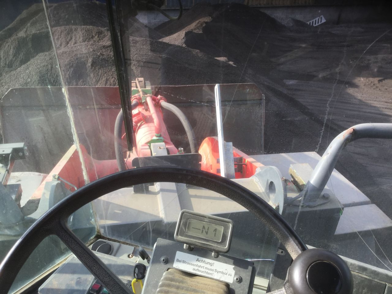 O&K L35 - Utovarivač na kotačima: slika O&K L35 - Utovarivač na kotačima O&K L35 - Utovarivač na kotačima: slika O&K L35 - Utovarivač na kotačima