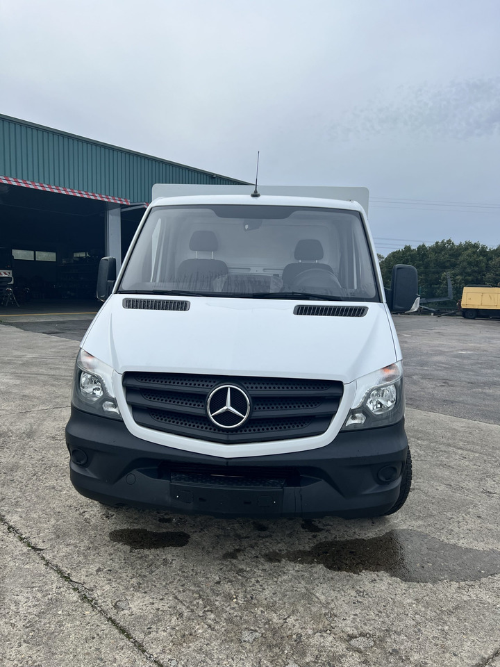 CAMION HELADERO 3.5T MERCEDES SPRINTER - Dostavno vozilo hladnjača: slika CAMION HELADERO 3.5T MERCEDES SPRINTER - Dostavno vozilo hladnjača CAMION HELADERO 3.5T MERCEDES SPRINTER - Dostavno vozilo hladnjača: slika CAMION HELADERO 3.5T MERCEDES SPRINTER - Dostavno vozilo hladnjača