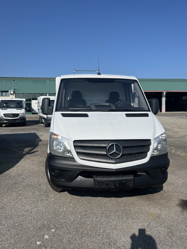 FURGON HELADERO 3.5T MERCEDES SPRINTER - Dostavno vozilo hladnjača: slika FURGON HELADERO 3.5T MERCEDES SPRINTER - Dostavno vozilo hladnjača FURGON HELADERO 3.5T MERCEDES SPRINTER - Dostavno vozilo hladnjača: slika FURGON HELADERO 3.5T MERCEDES SPRINTER - Dostavno vozilo hladnjača