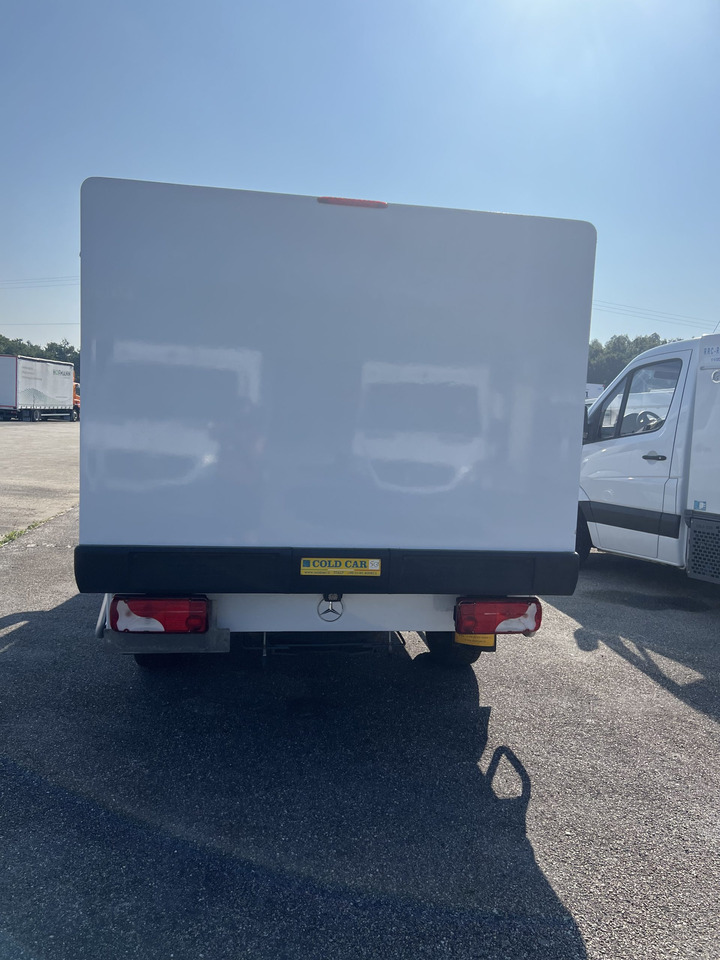 Zakup  FURGON HELADERO 3.5T MERCEDES SPRINTER FURGON HELADERO 3.5T MERCEDES SPRINTER: slika Zakup  FURGON HELADERO 3.5T MERCEDES SPRINTER FURGON HELADERO 3.5T MERCEDES SPRINTER