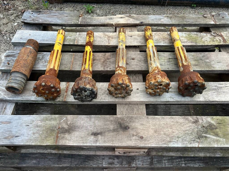 Atlas-Copco Drill bits ROC F9 - Platforma za bušenje: slika Atlas-Copco Drill bits ROC F9 - Platforma za bušenje Atlas-Copco Drill bits ROC F9 - Platforma za bušenje: slika Atlas-Copco Drill bits ROC F9 - Platforma za bušenje