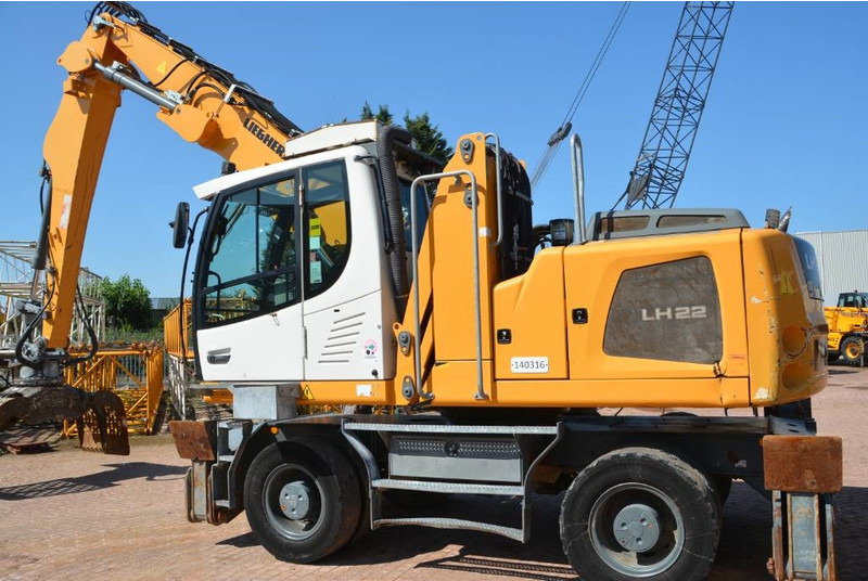Liebherr LH 22 M - Stroj za rukovanje otpadom: slika Liebherr LH 22 M - Stroj za rukovanje otpadom Liebherr LH 22 M - Stroj za rukovanje otpadom: slika Liebherr LH 22 M - Stroj za rukovanje otpadom