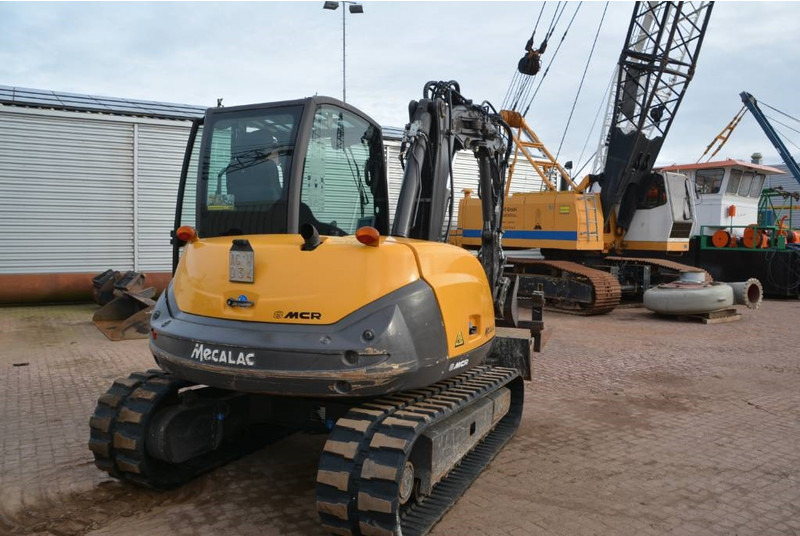 Mecalac 8 MCR - Mini bager: slika Mecalac 8 MCR - Mini bager Mecalac 8 MCR - Mini bager: slika Mecalac 8 MCR - Mini bager