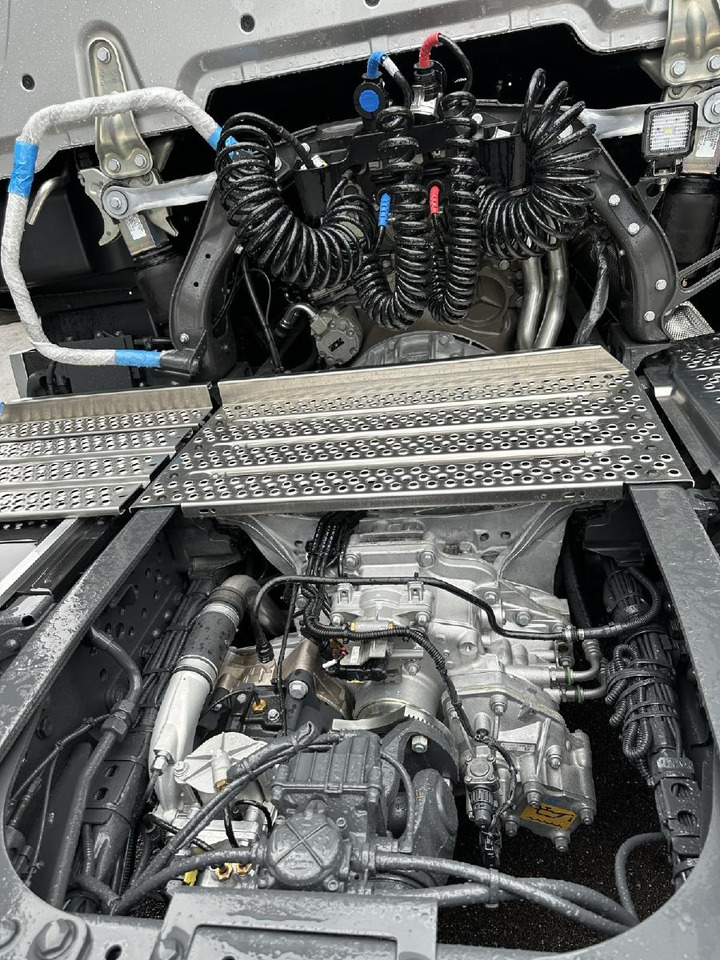 Novi Tegljač Mercedes Benz Actros 2652 LS 6x4 | NEUFAHRZEUGE | ZGG 120 to: slika Novi Tegljač Mercedes Benz Actros 2652 LS 6x4 | NEUFAHRZEUGE | ZGG 120 to Novi Tegljač Mercedes Benz Actros 2652 LS 6x4 | NEUFAHRZEUGE | ZGG 120 to: slika Novi Tegljač Mercedes Benz Actros 2652 LS 6x4 | NEUFAHRZEUGE | ZGG 120 to