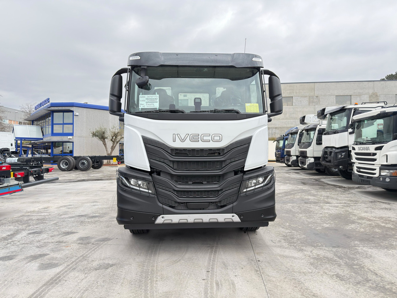 IVECO AD280X46 YPS ON X-Way E6 (Chassis) - Kamion-šasija: slika IVECO AD280X46 YPS ON X-Way E6 (Chassis) - Kamion-šasija IVECO AD280X46 YPS ON X-Way E6 (Chassis) - Kamion-šasija: slika IVECO AD280X46 YPS ON X-Way E6 (Chassis) - Kamion-šasija