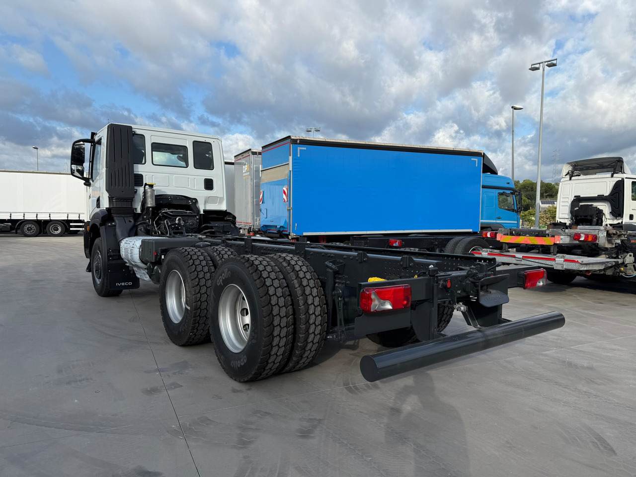 IVECO AD300X46Z OFF X-Way E6 (Chassis) - Kamion-šasija: slika IVECO AD300X46Z OFF X-Way E6 (Chassis) - Kamion-šasija IVECO AD300X46Z OFF X-Way E6 (Chassis) - Kamion-šasija: slika IVECO AD300X46Z OFF X-Way E6 (Chassis) - Kamion-šasija