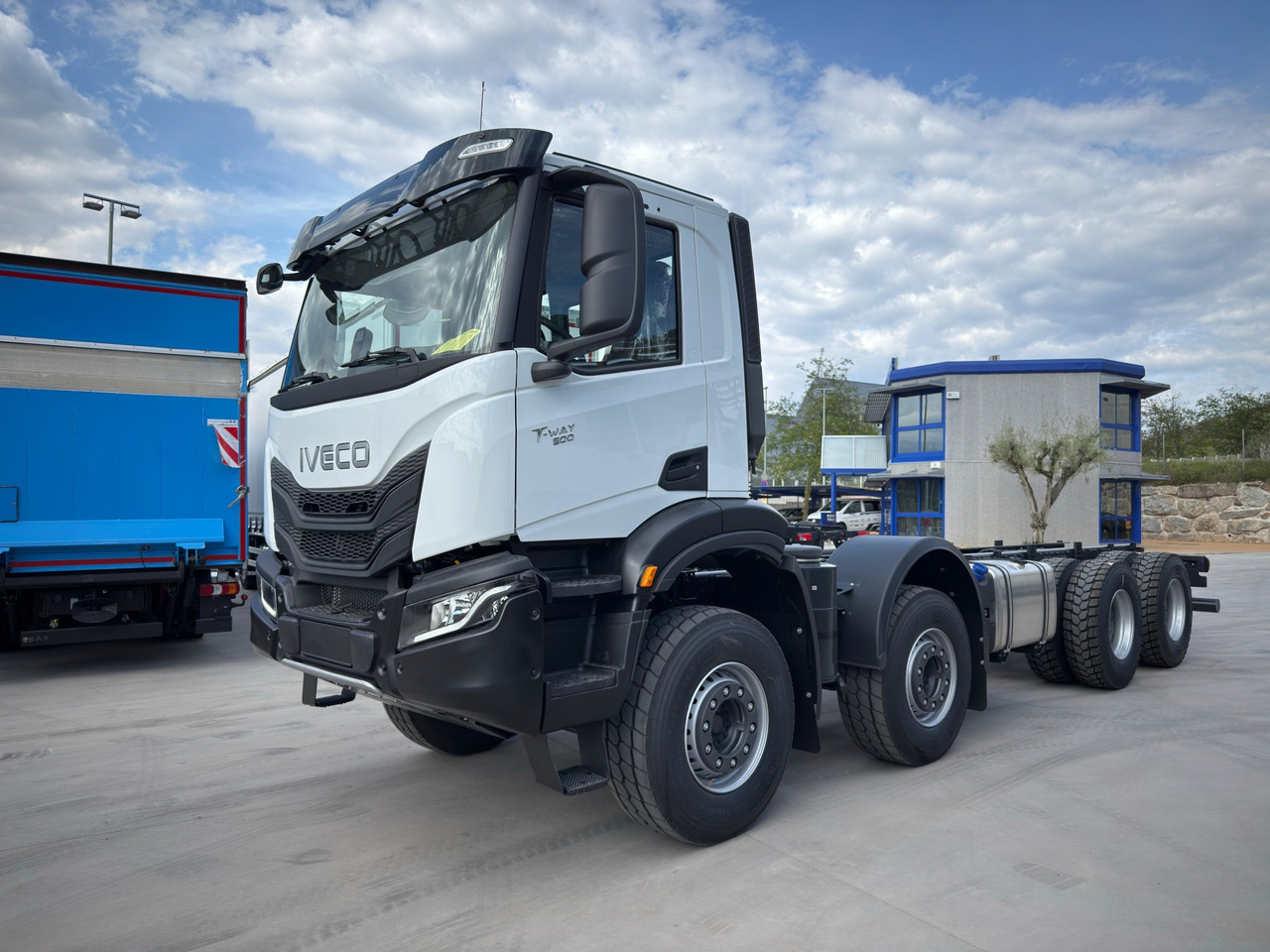 IVECO AD410T50 T-WAY 8x4 E6 (Chassis) - Kamion-šasija: slika IVECO AD410T50 T-WAY 8x4 E6 (Chassis) - Kamion-šasija IVECO AD410T50 T-WAY 8x4 E6 (Chassis) - Kamion-šasija: slika IVECO AD410T50 T-WAY 8x4 E6 (Chassis) - Kamion-šasija